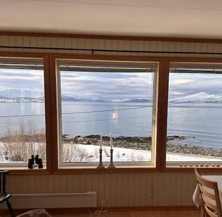 Lenangsvegen 2929 Tatil Evi Russelv