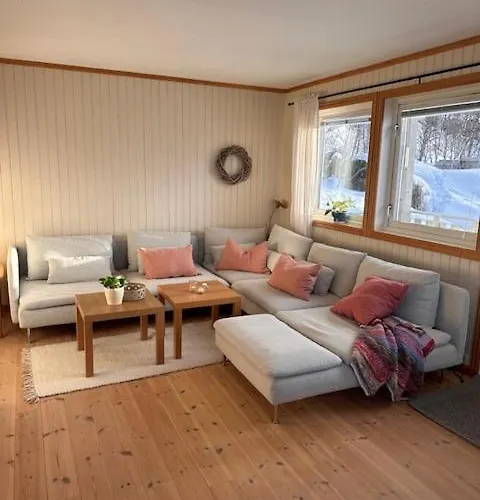 Lenangsvegen 2929 Russelv